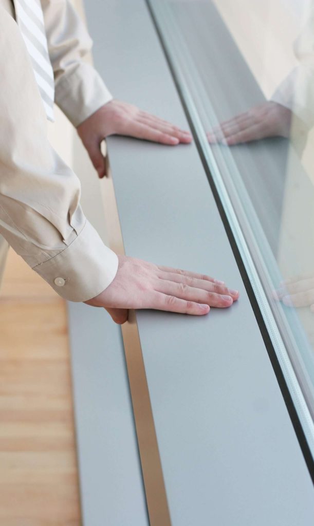 When is it time to change commercial cleaning companies? 5 deal breakers that require you to consider making a change.